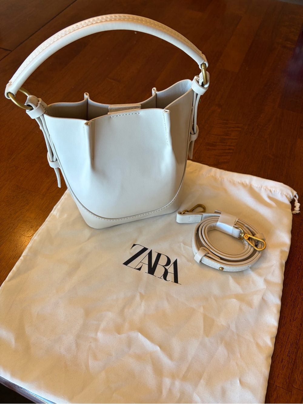 ZARA White Leather Bucket Bag with Removable Strap